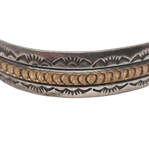 Native American Signed R Sterling Silver Gold Accent Stamped Cuff Bracelet 20838 - Picture 7 of 10